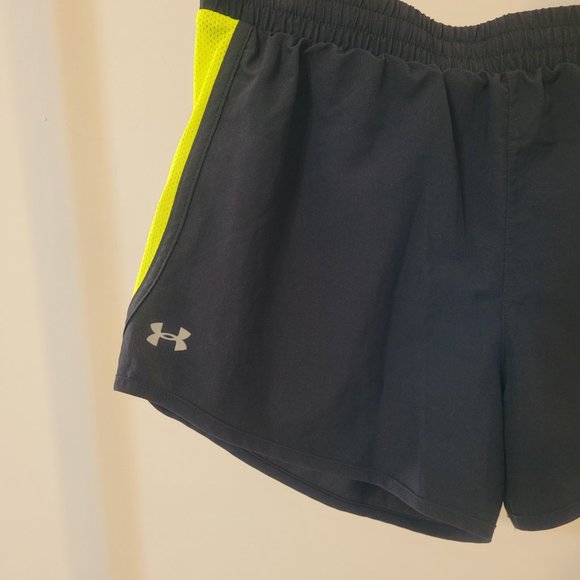 Under Armour Women's Speed Stride Shorts Black/Yellow M - Picture 2 of 5